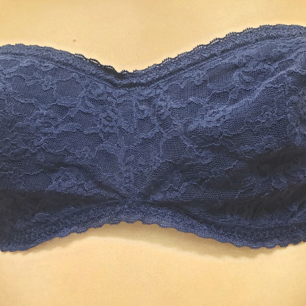 VS Bandeau NWOT + free gift